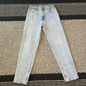 Vintage Levi’s 550 Womens Sz 27 High Waist Mom Jeans Straight Leg Light Wash Y2K